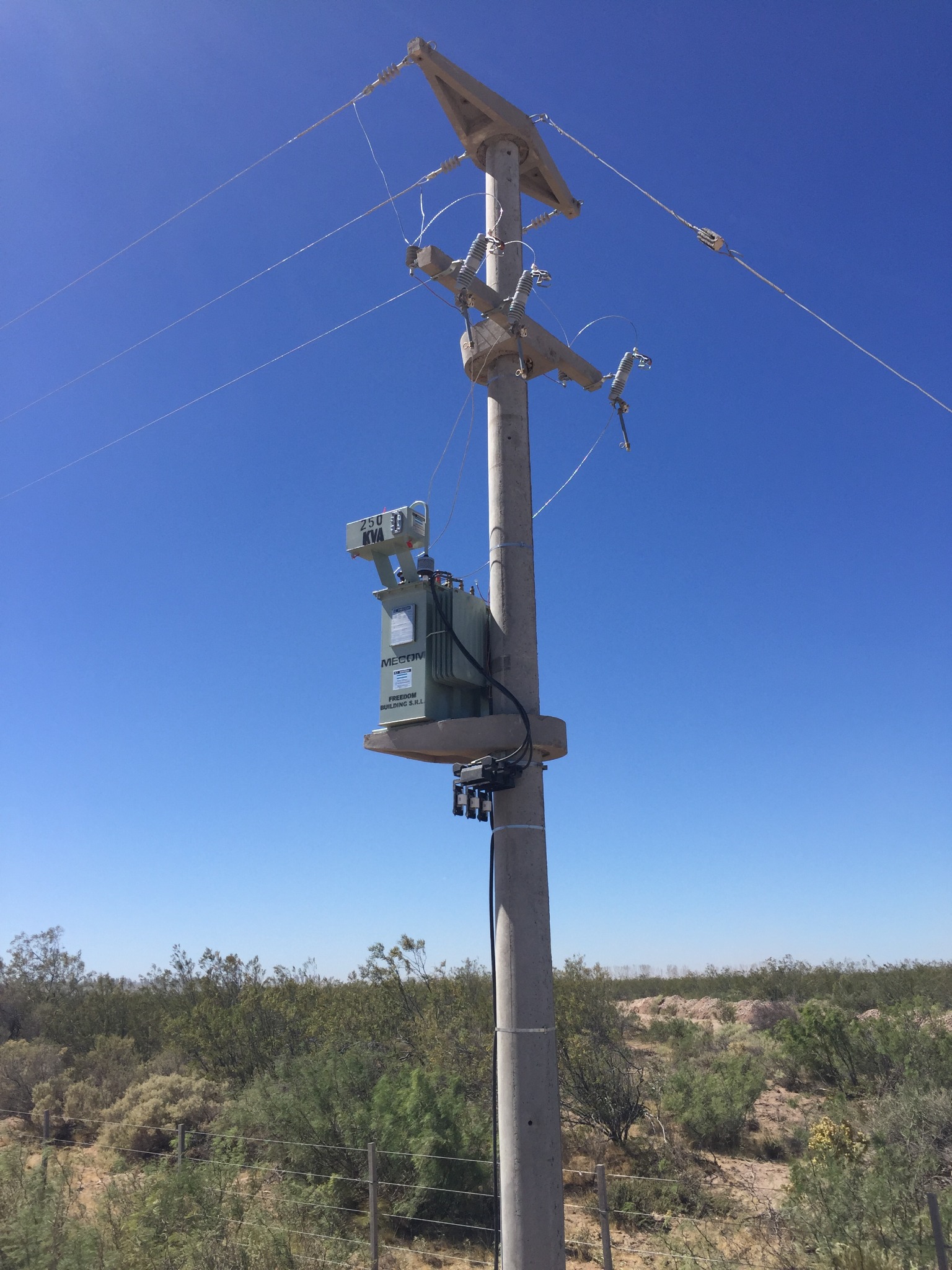 Montaje de subestación transformadora 250 kVA - Santa Isabel, La Pampa